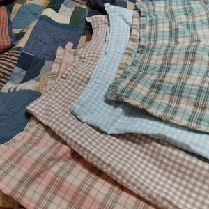 4 for the money. What a deal! Cute capri with side zip and button. Cute hem.